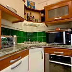 The Elegant- 2 Bedrooms And Central!